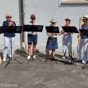 Flötenensemble 2024 spielt Melodien aus Hamburg