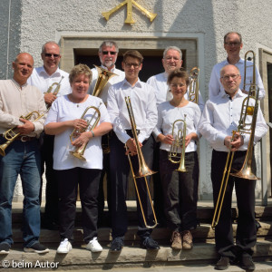 Posaunenchor heute vor Kirche