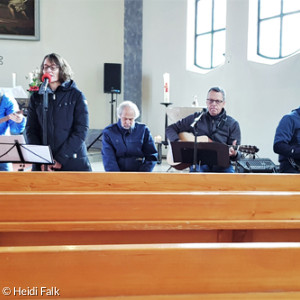 The Ghost Cats spielen im Modernen Gottesdienst