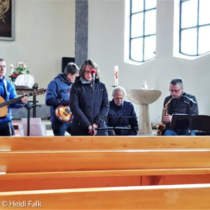 The Ghost Cats im Modernen Gottesdienst